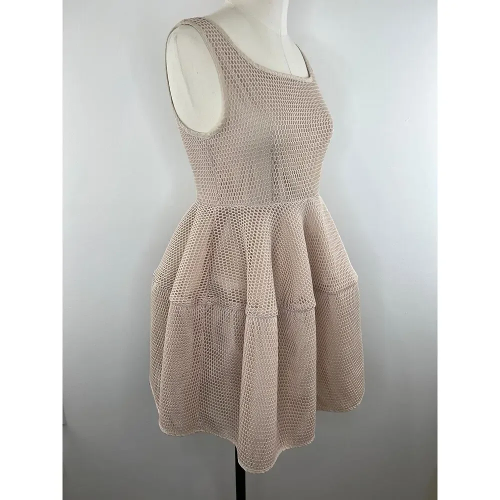GRACIA Blush Neutral Beige Honeycomb Mesh Fit & Flare Mini Dress M Medium